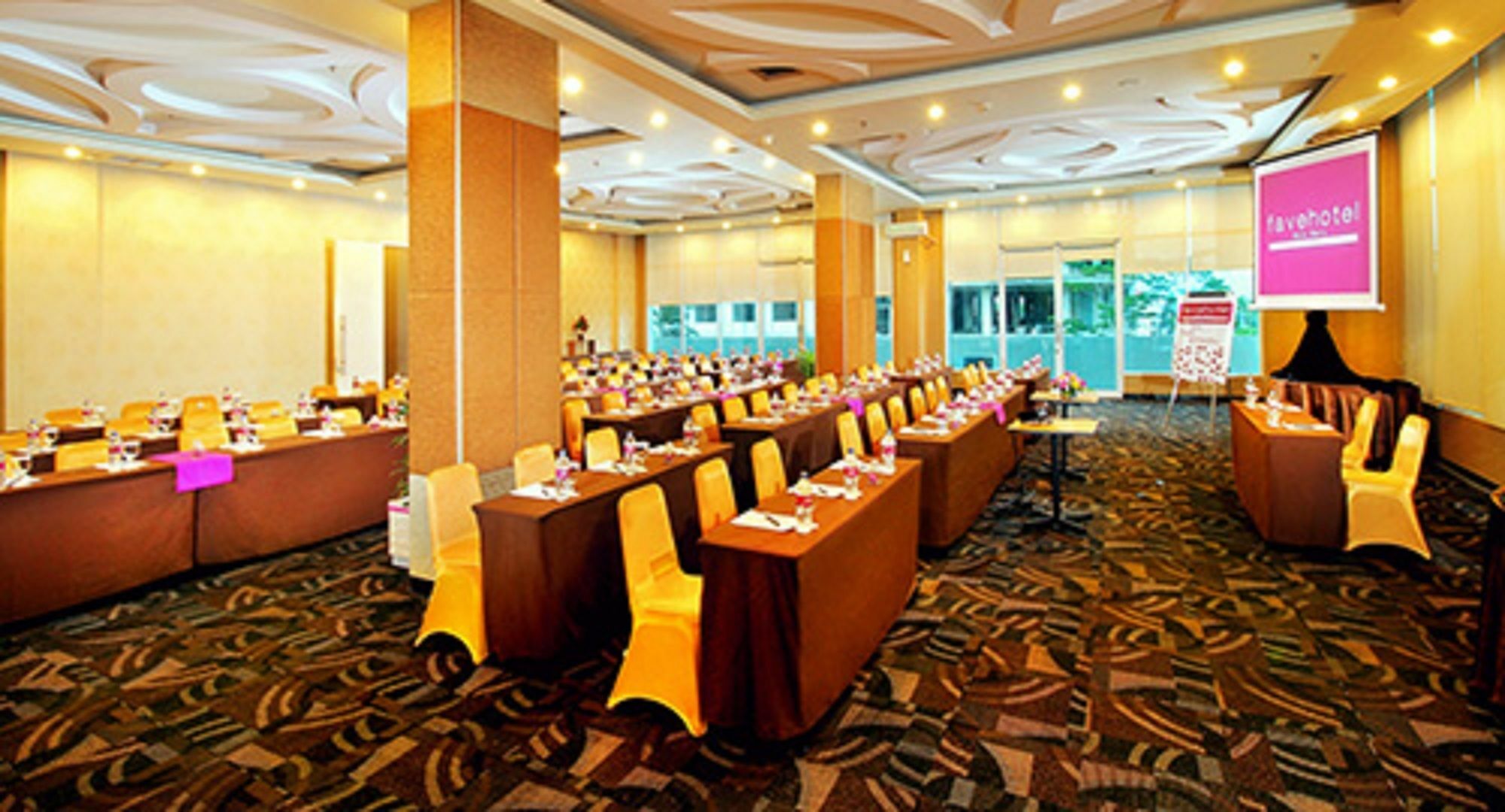 Favehotel Solo Baru Surakarta (Solo) Exterior foto